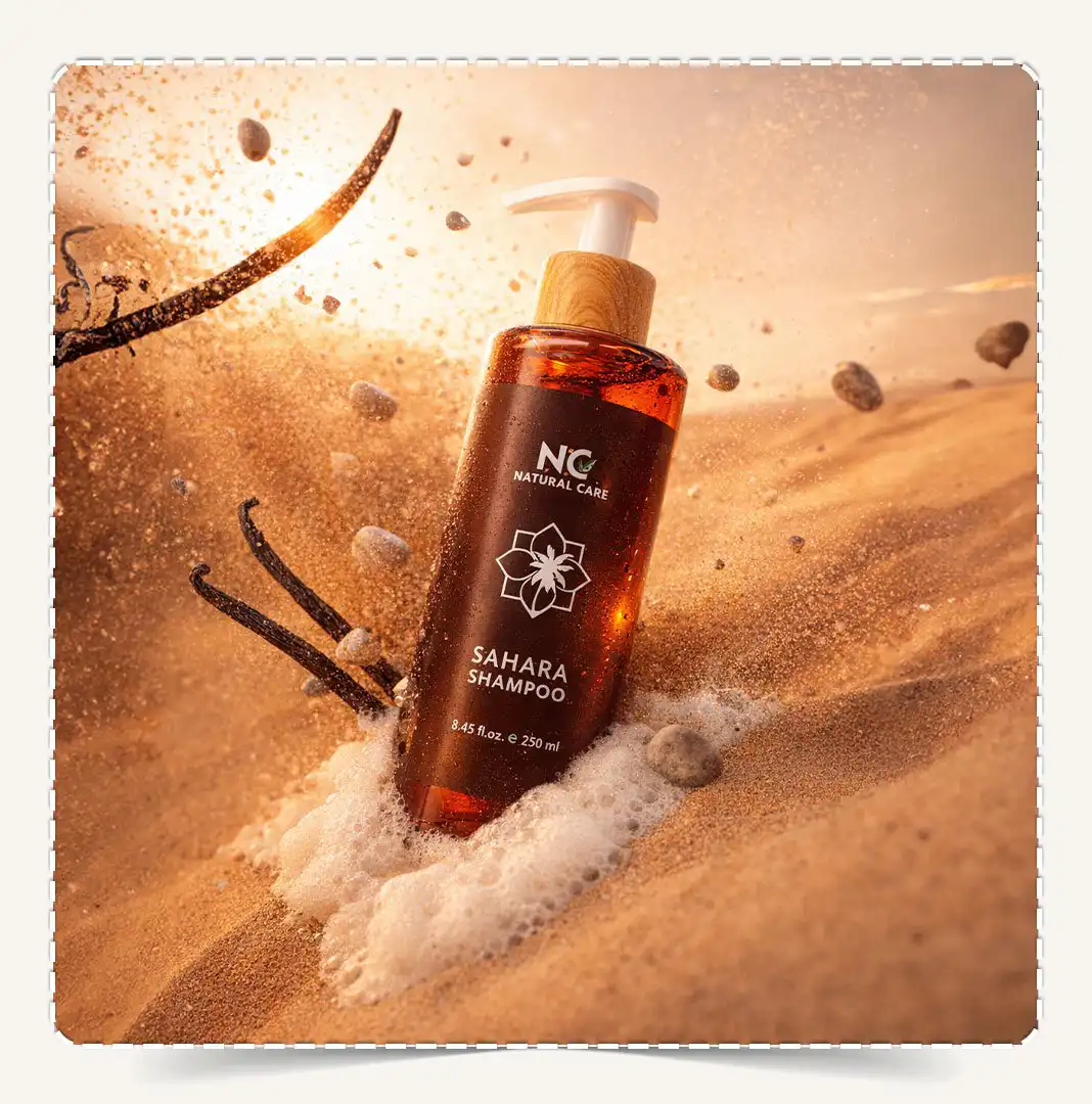 شامبو صحارى مدفون في رمال الصحراء مع رذاذ الرمل وأعواد الفانيليا المتطايرة.