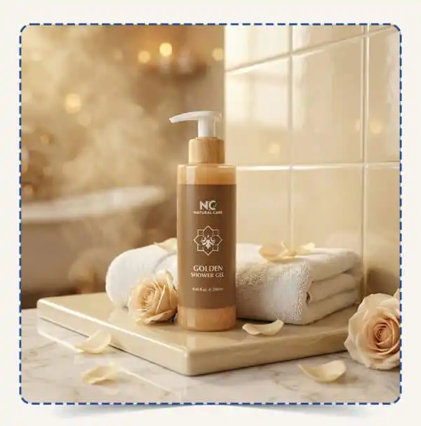 زجاجة شاور جيل جولدن (Golden Shower Gel) بمضخة وسائل عنبري اللون مع قرفة وبرتقال – تجربة استحمام فاخرة