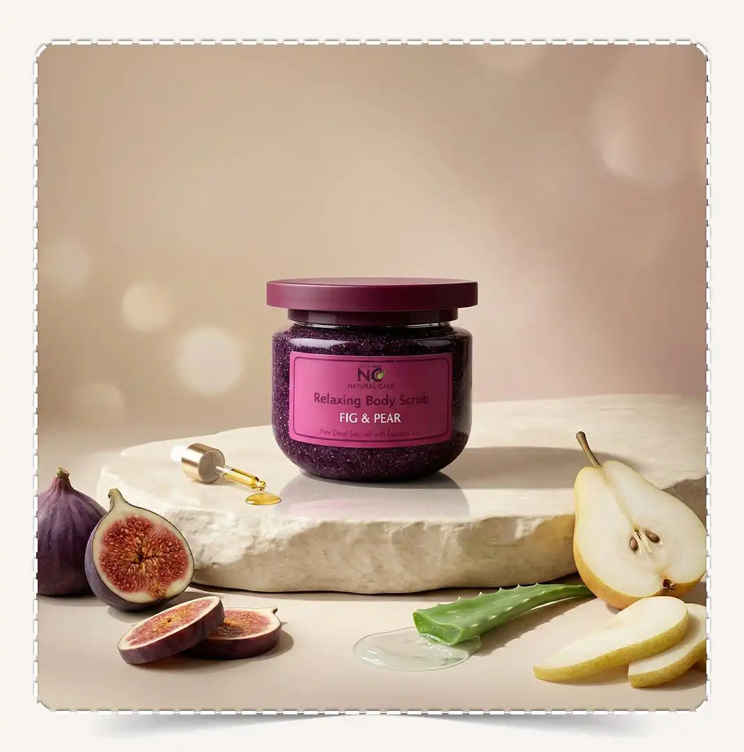 عبوة مقشر جسم طبيعي بزيت التين والكمثرى Natural Body Scrub Fig & Pear مع ثمار التين الطازجة وشرائح الكمثرى وزيت الألوفيرا.