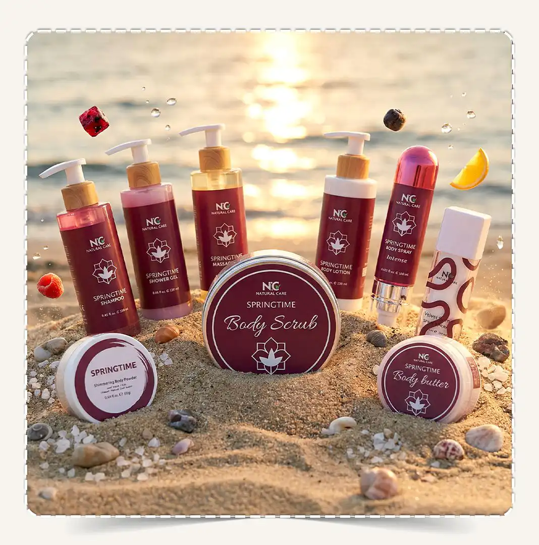 منتجات مجموعة سبرينج تايم | Springtime Collection للعناية بالجسم برائحة التوت والفواكه مدفونة بميل احترافي في رمال الشاطئ الذهبية.